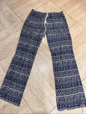 Roxy Navy and White Printed Drawstring Pants